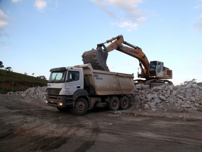 mineracao_operacao_carregamento_020_b
